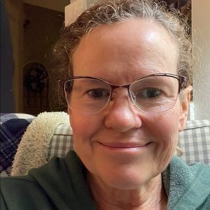 Meet your Posher, Carol